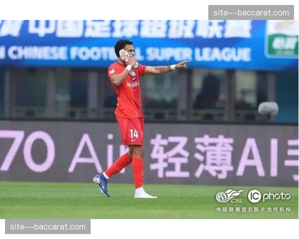 河南队纳萨里奥进攻支点作用 技术拿球与助攻意识俱佳